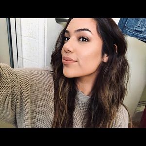 Meet your Posher, Tania